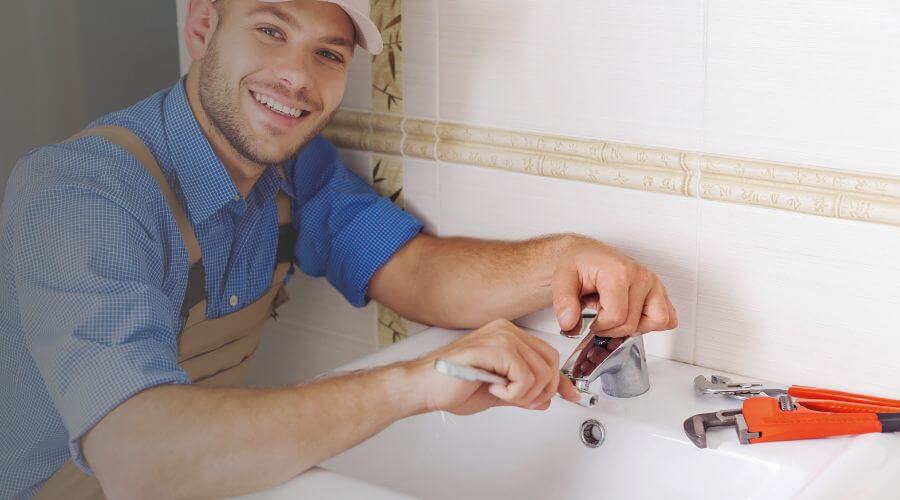 Professional clogged drains services in Sublime, TX